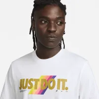 Nike Sportswear мужские футболка цвет белый