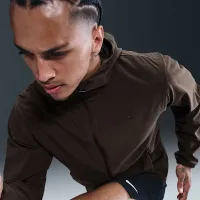 Nike Unlimited чоловічі Repel Hooded Versatile Куртка колір коричневий