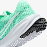 Nike Run Defy женская Road Running Кроссовки цвет зеленый