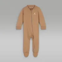 Nike Jordan Baby (0-9M) Jumpman Footed Coverall цвет коричневый