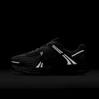 Nike Zoom Vomero 5 жіноча Кросівки колір білий