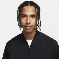 Nike A.P.S. мужские Repel Versatile Bomber Куртка цвет черный