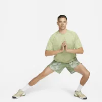 Nike Dri-FIT ADV A.P.S. чоловічі Engineeколір червоний Short-Sleeve Fitness Top колір зелений