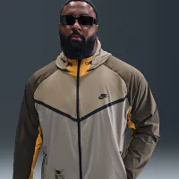 Nike Tech мужские Woven Windrunner Full-Zip Куртка цвет коричневый