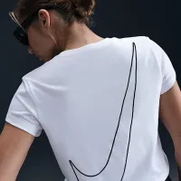 Nike Sportswear Club женская Short-Sleeve Cropped Graphic футболка цвет белый