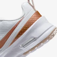 Nike Air Max Nuaxis жіноча Кросівки колір білий