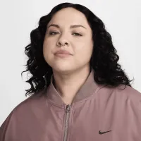 Nike Sportswear Essential женская оверсайз Bomber Куртка (большие размеры) цвет фиолетовый