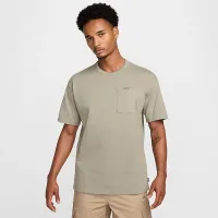 Nike Sportswear Premium Essentials чоловічі Pocket футболка колір зелений