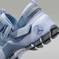 Nike Jordan Trunner LX женская Кроссовки цвет серый