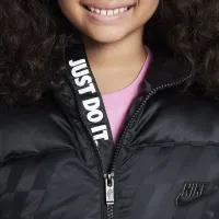 Nike Little дитячі Jacquard Hazard Stripe Puffer Куртка колір чорний