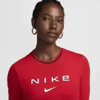 Nike Sportswear Chill Knit женская Slim Long-Sleeve Cropped Graphic Tee цвет красный