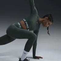 Nike Pro жіноча Dri-FIT Cropped Long-Sleeve Top колір зелений