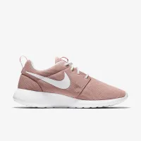 Nike Roshe One жіноча Shoe Pink