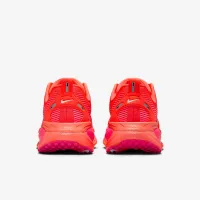 Nike Vomero 18 жіноча Road Running Кросівки колір червоний