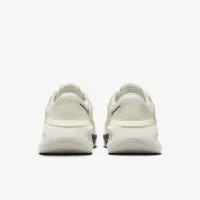 Nike Versair жіноча для тренування Кросівки колір білий