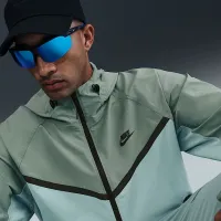 Nike Tech чоловічі Woven Куртка колір зелений