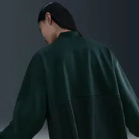 Nike Sportswear женская Pleated Куртка цвет зеленый