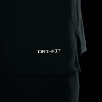 Nike Multi Big дитячі (для хлопчиків) Dri-FIT тренувальні Top колір зелений
