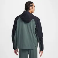 Nike Tech мужские Woven Куртка цвет зеленый