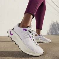 Nike Motiva жіноча Walking Кросівки колір сірий