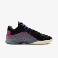 Nike LeBron XXII 