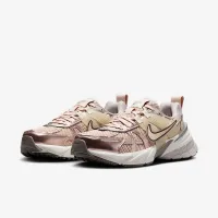 Nike V2K Run женская Кроссовки цвет коричневый