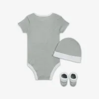 Nike Baby (6-12M) Bodysuit, Hat and Booties Box комплект колір зелений
