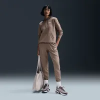 Nike Sportswear Club Fleece женская Pullover Толстовка с капюшоном цвет коричневый