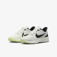 Nike Star Runner 4 Big дитячі Road Running Кросівки колір білий