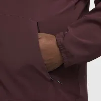 Nike Unlimited чоловічі Water-Repellent Hooded Versatile Куртка колір червоний
