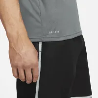 Nike Essential чоловічі Sleeveless Hydroguard Swim Shirt колір сірий