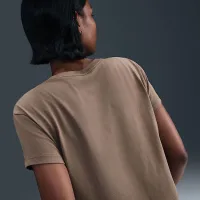 Nike Sportswear жіноча Short-Sleeve Graphic футболка колір коричневий