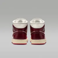 Nike Air Jordan 1 Mid женская Кроссовки цвет белый