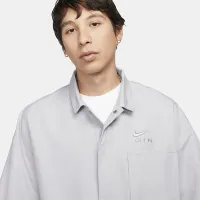 Nike Sportswear Air мужские Woven Over-Shirt Top цвет серый