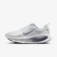 Nike Vomero 18 жіноча Road Running Кросівки колір білий