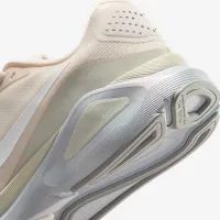 Nike Structure 26 жіноча Road Running Кросівки колір білий