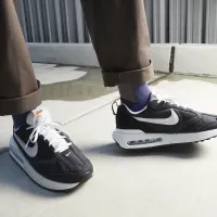 Nike Air Max Dawn чоловічі Кросівки колір чорний