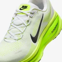 Nike Vomero 18 жіноча Road Running Кросівки колір білий