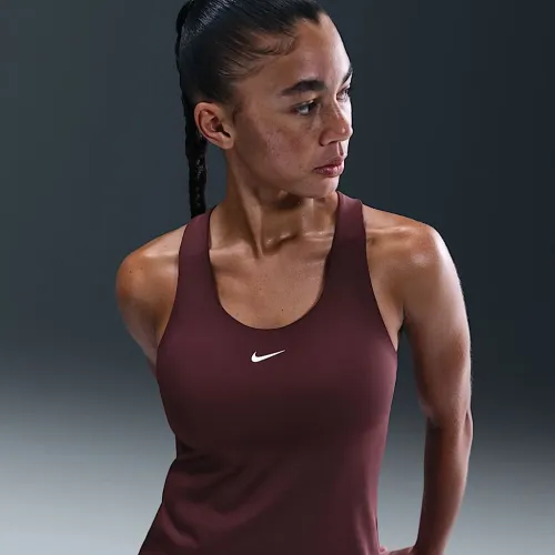 Nike Swoosh жіноча Medium-Support Padded Sports Bra Tank колір червоний