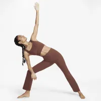 Nike Yoga Dri-FIT Luxe женская Flaцвет красный Pants цвет коричневый