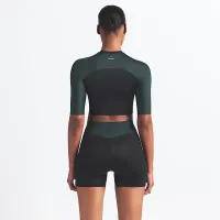 NikeSKIMS Shine женская Padded 1/2-Sleeve Crop Top цвет черный