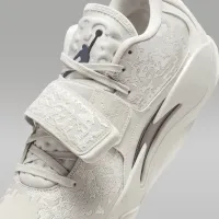 Nike Zion 3 M.U.D. 