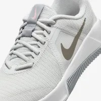 Nike MC Trainer 3 жіноча для тренування Кросівки колір сірий