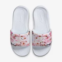 Nike Victori One жіноча Slides колір білий