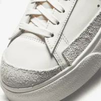 Nike Blazer Low Platform жіноча Кросівки колір сірий