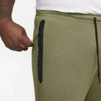 Nike Sportswear Tech Fleece чоловічі шорти колір зелений