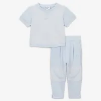 Nike Readyкомплект Baby Tee and Joggers комплект блакитний