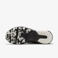 Nike Legend Essential 2 Premium жіноча тренувальні Кросівки колір сірий