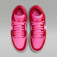 Nike Air Jordan 1 Low SE жіноча Кросівки Pink