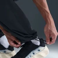 Nike Tech мужские Dri-FIT Woven Color-Block Loose-Fit Pants цвет серый